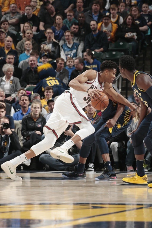 NBA: Ίδιο… έργο! «Διπλός» Αντετοκούνμπο, ήττα οι Μπακς! (photos+video)
