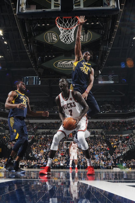 NBA: Ίδιο… έργο! «Διπλός» Αντετοκούνμπο, ήττα οι Μπακς! (photos+video)