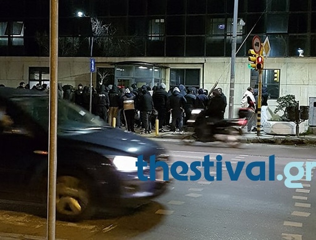 Στην ΕΡΤ-3 οπαδοί του ΠΑΟΚ (photos)