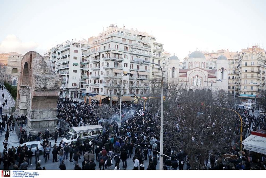 Στους δρόμους ο κόσμος ο ΠΑΟΚ, σε εξέλιξη το συλλαλητήριο (videos)