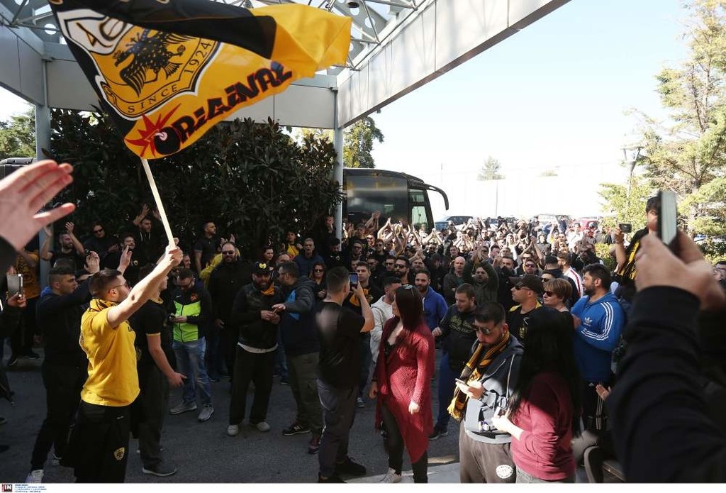 ΑΕΚ: Οπαδικές «ντόπες» και χαμός πριν την Τούμπα! (photos, videos)