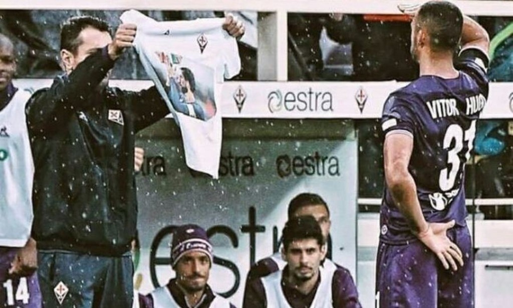 Ράγισαν καρδιές στο πρώτο ματς της Φιορέντινα μετά το χαμό του Αστόρι (photos, video)