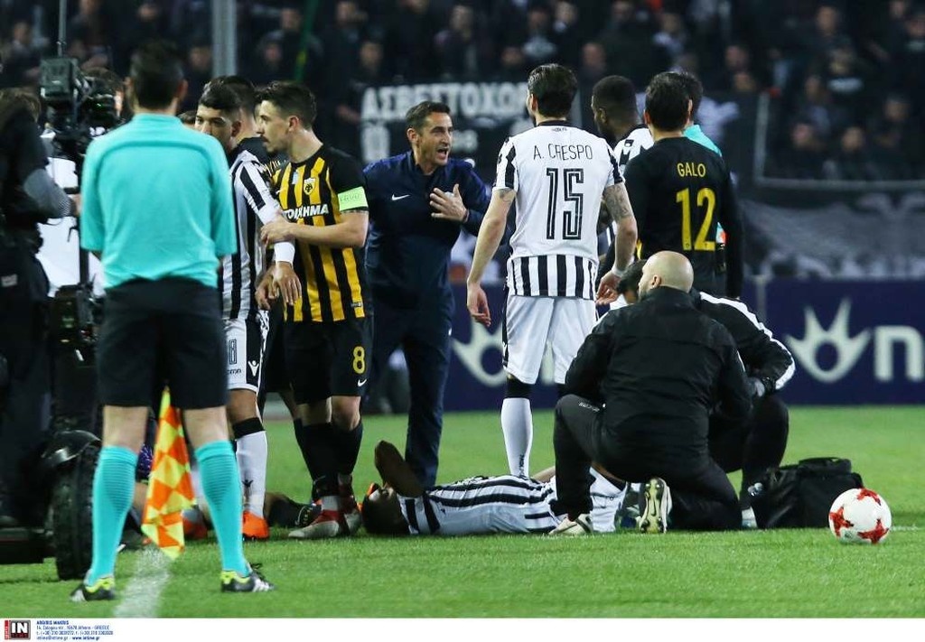 ΠΑΟΚ-ΑΕΚ: Πέφτουν κορμιά στην Τούμπα - Ένταση με Μάτος, αποβολές και πολλά νεύρα! (photos)