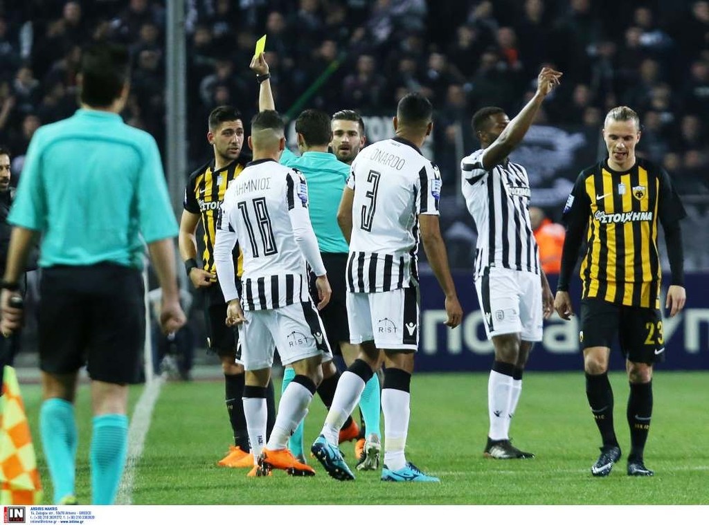 ΠΑΟΚ-ΑΕΚ: Πέφτουν κορμιά στην Τούμπα - Ένταση με Μάτος, αποβολές και πολλά νεύρα! (photos)