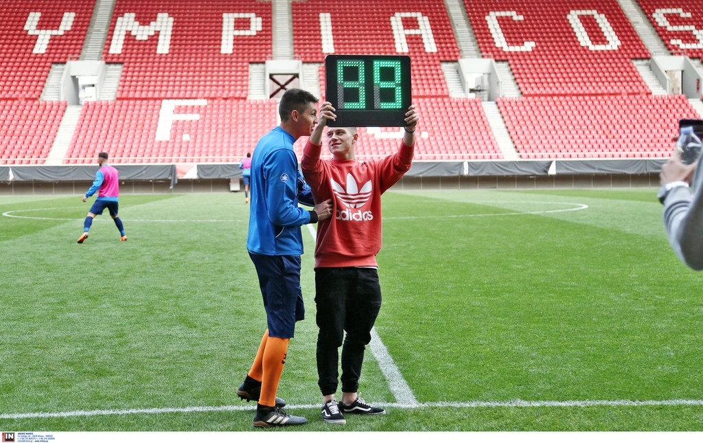 Όλα τα λεφτά ο… διαιτητής Κούτρης στο Ολυμπιακός-Πανιώνιος! (photos)