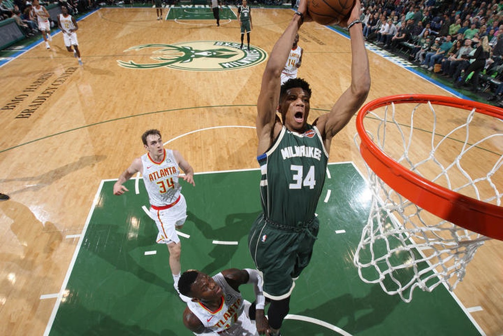 ΝΒA: Ξέσπασμα με «διπλό» Αντετοκούνμπο για Μπακς (photos+video)