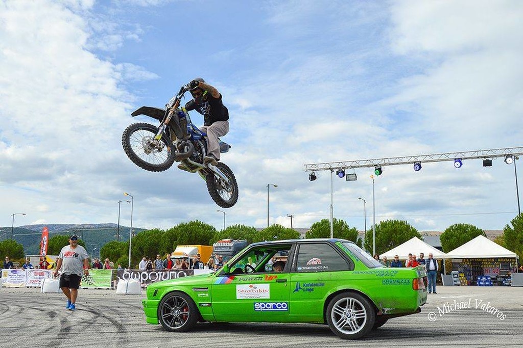 «Πόλος έλξης χιλιάδων θεατών για τα Ιωάννινα το 11ο Motor Festival» (photos+video)