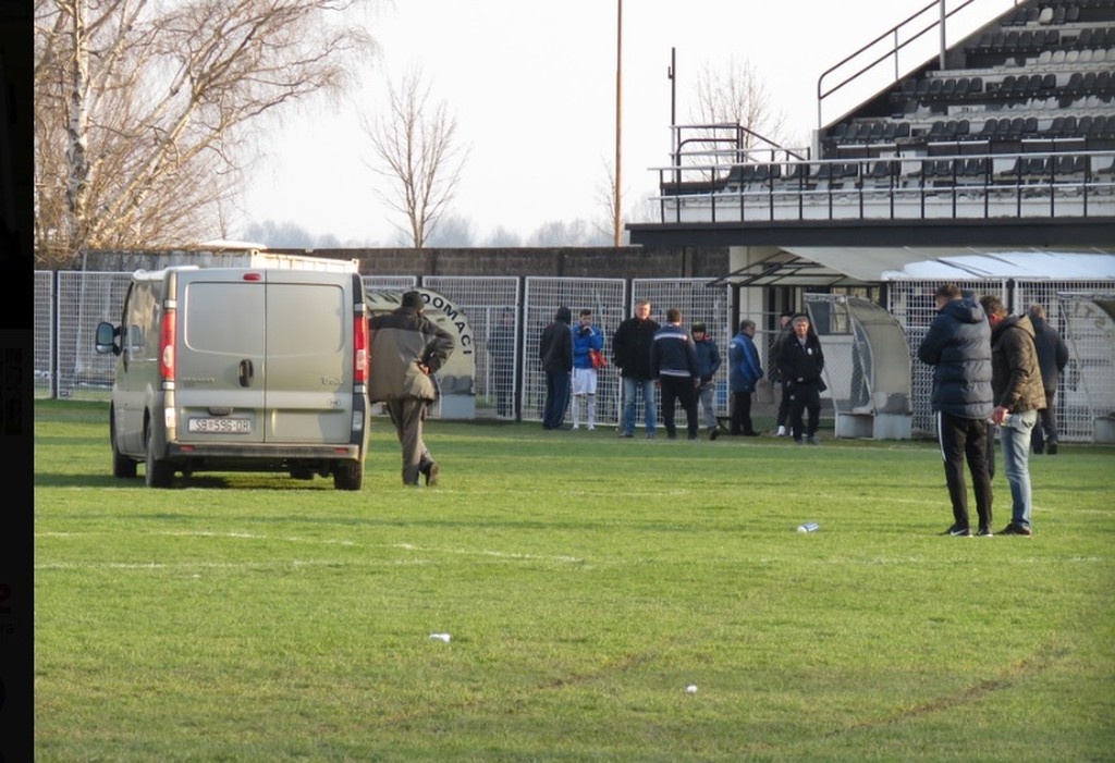 Τραγωδία στην Κροατία! Ποδοσφαιριστής ξεψύχησε στο γήπεδο (photos)