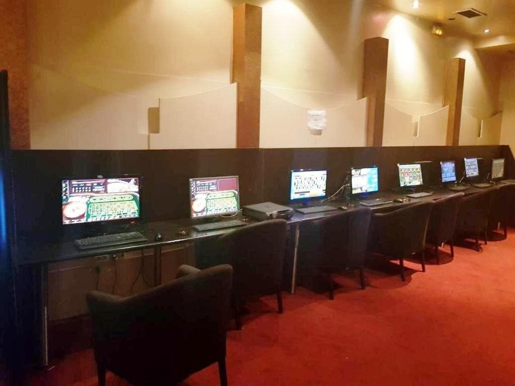 Λας Βέγκας η Κυψέλη – Λουκέτο από την αστυνομία σε «ναό» του παράνομου τζόγου (photos)