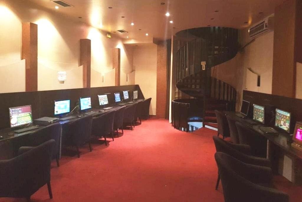 Λας Βέγκας η Κυψέλη – Λουκέτο από την αστυνομία σε «ναό» του παράνομου τζόγου (photos)