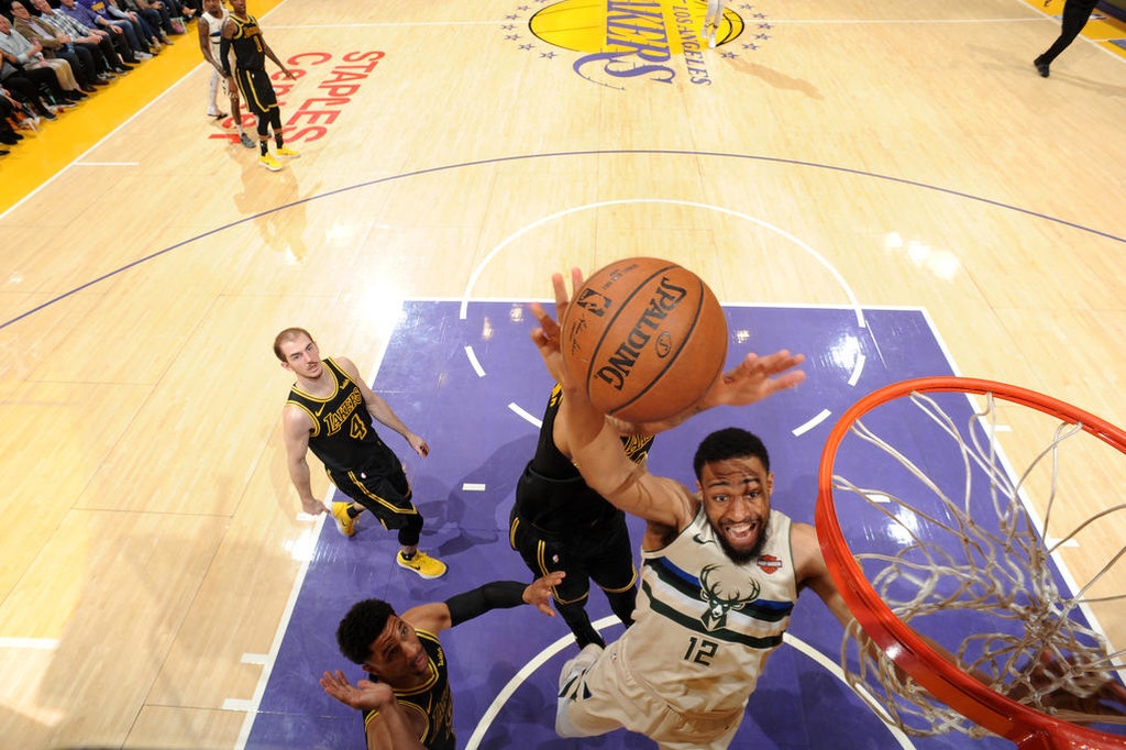 NBA: Πέρασαν κι από το Λος Άντζελες οι Μπακς (photos+video)