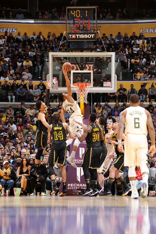 NBA: Πέρασαν κι από το Λος Άντζελες οι Μπακς (photos+video)
