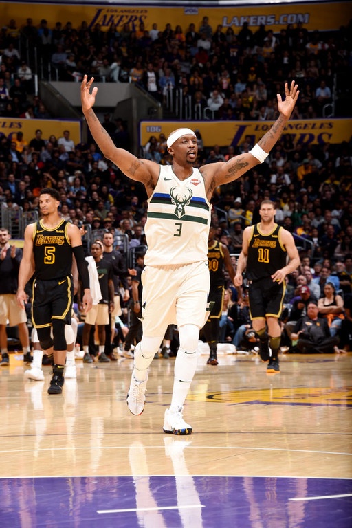 NBA: Πέρασαν κι από το Λος Άντζελες οι Μπακς (photos+video)