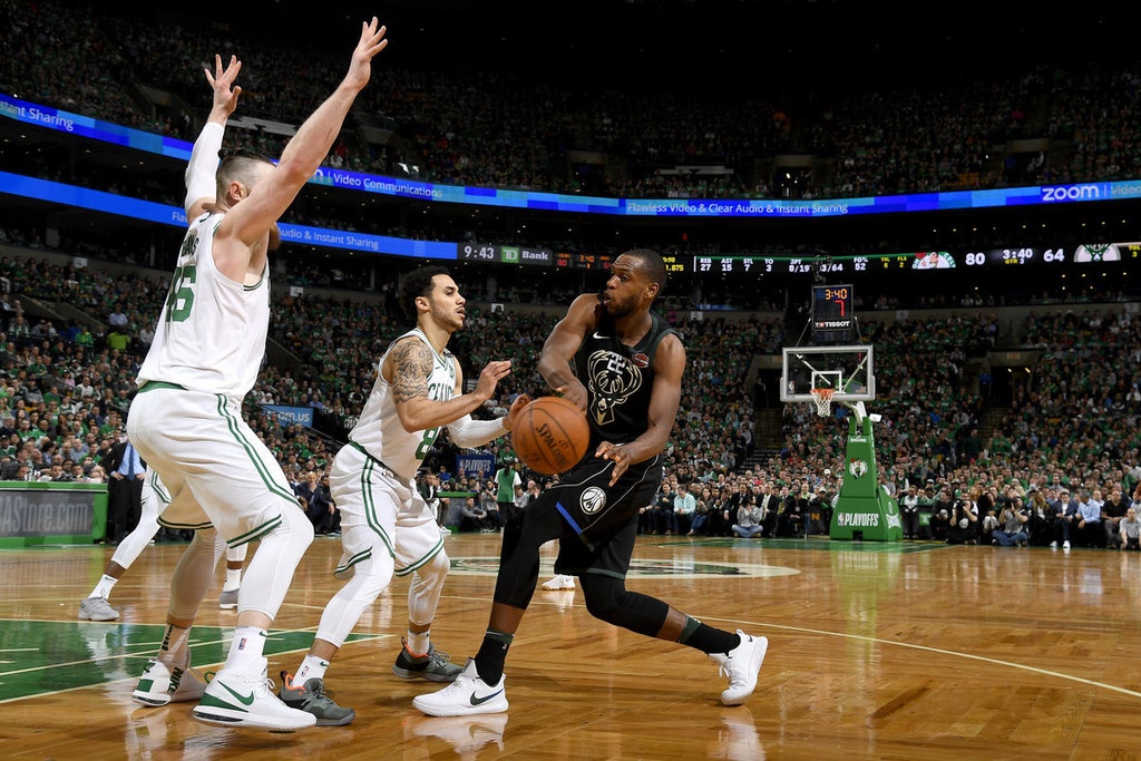 NBA: Νέα 30άρα Αντετοκούνμπο, νέα ήττα οι Μπακς (photos+video)