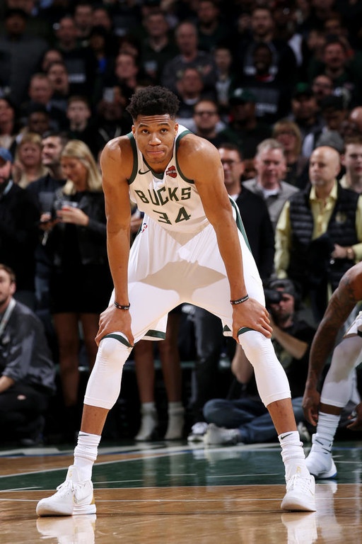 NBA: Αντέδρασαν οι Μπακς και ισοπέδωσαν τους Σέλτικς (photos+video)
