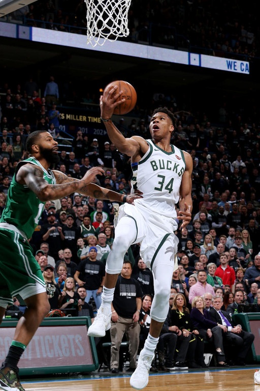 NBA: Αντέδρασαν οι Μπακς και ισοπέδωσαν τους Σέλτικς (photos+video)