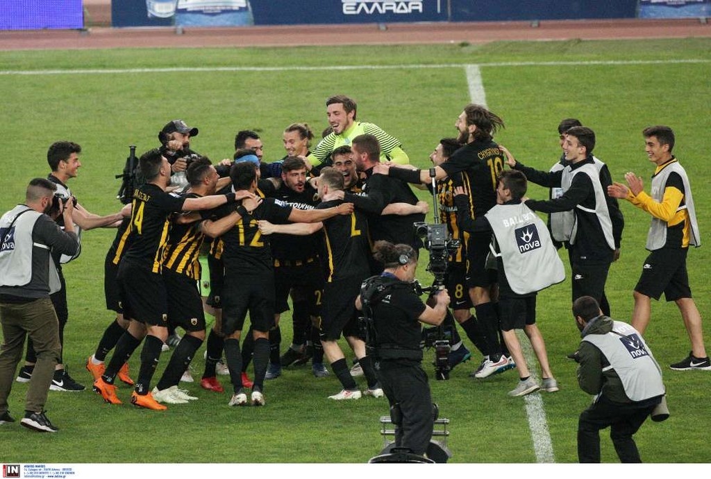 Πανικός στο ΟΑΚΑ: Το ξέσπασμα των παικτών και του κόσμου της ΑΕΚ (video)