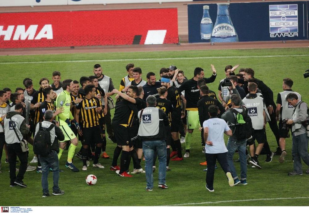 Πανικός στο ΟΑΚΑ: Το ξέσπασμα των παικτών και του κόσμου της ΑΕΚ (video)