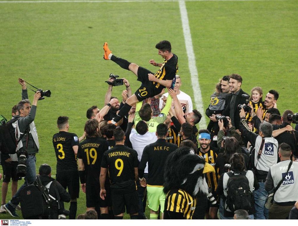 Πανικός στο ΟΑΚΑ: Το ξέσπασμα των παικτών και του κόσμου της ΑΕΚ (video)