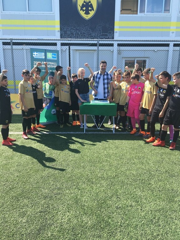 Football for Friendship: Έστειλε μήνυμα η ελληνική αποστολή! (photos)