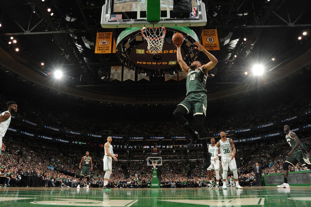 NBA: Τέλος για Giannis και Μπακς! (photos+video)