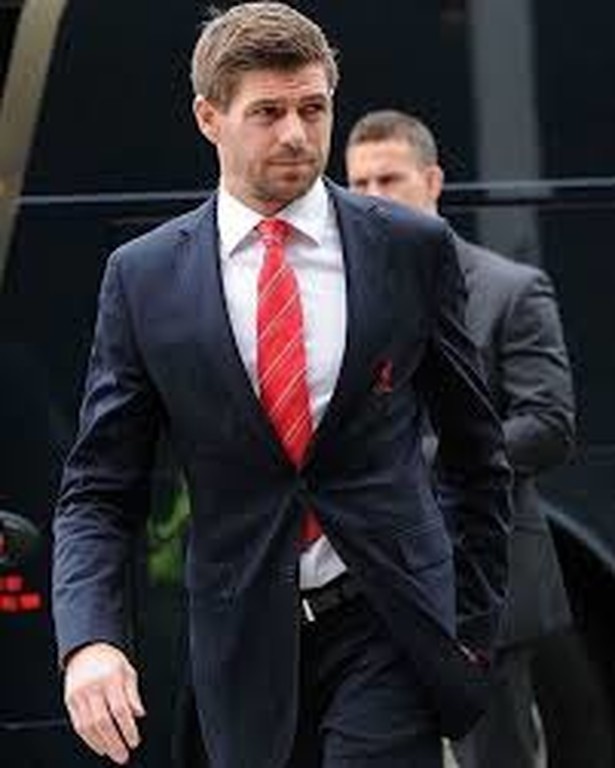 Πρώην άσος της Λίβερπουλ αναλαμβάνει τη Ρέιντζερς (photos)