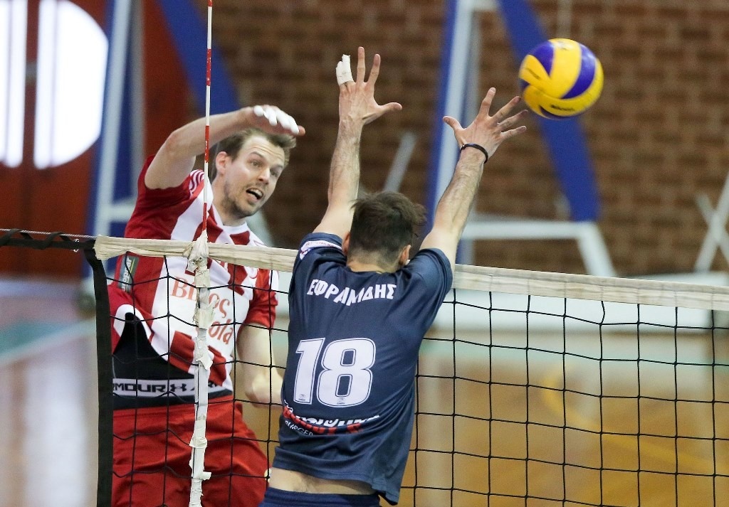 Volley League: Στον τελικό με… σκούπα ο Ολυμπιακός (photos)