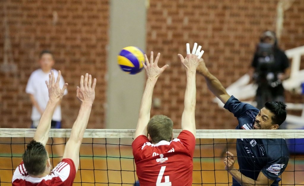 Volley League: Στον τελικό με… σκούπα ο Ολυμπιακός (photos)