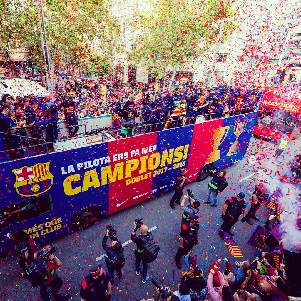 Μπαρτσελόνα: Ασταμάτητο πάρτι για το νταμπλ! (photos+video)