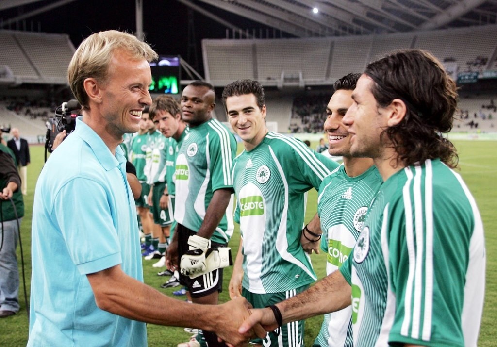 Σοκ με Χένρικσεν, δίνει μάχη με τον καρκίνο (photos)