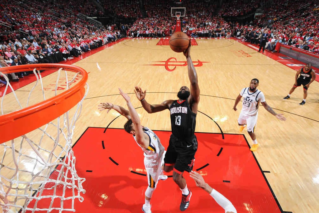NBA: «Έσπασαν» το Χιούστον οι Τζαζ (photos+video)