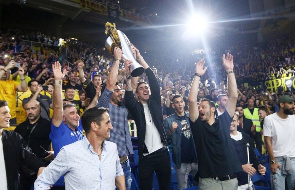 BCL Final-4: Το «Pasillo» για την πρωταθλήτρια ΑΕΚ (videos+photos)