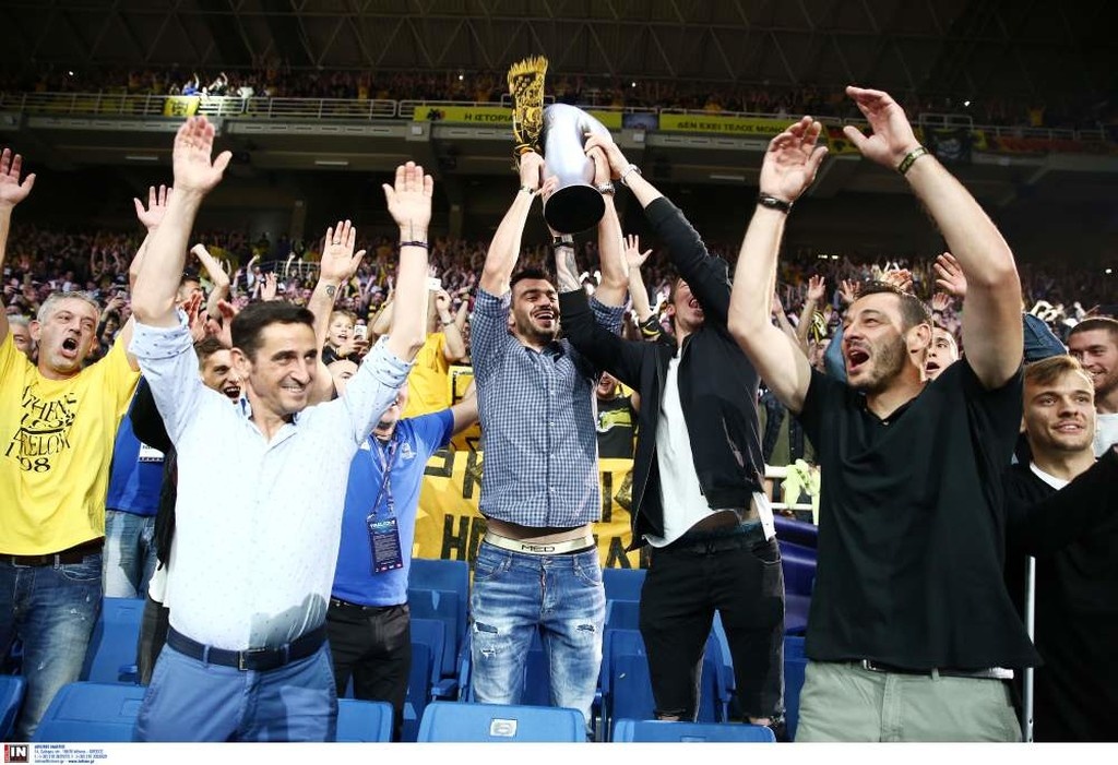 Στο ΟΑΚΑ η ποδοσφαιρική κούπα της ΑΕΚ