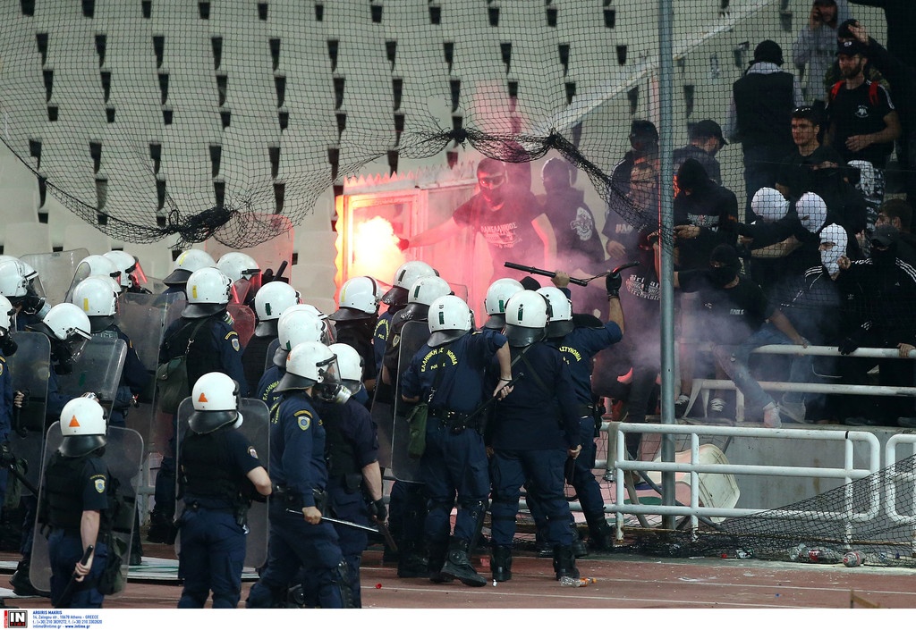 Τελικός Κυπέλλου: Επεισόδια με το σφύριγμα της λήξης στο ΟΑΚΑ (photo)
