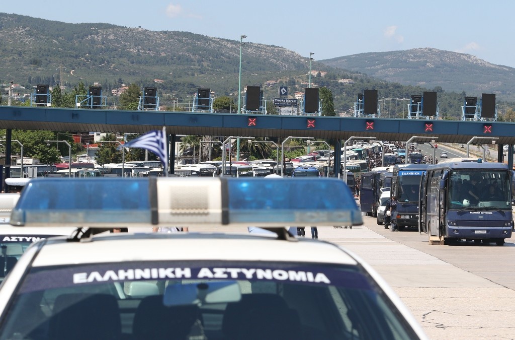 Τελικός Κυπέλλου: Μπαίνουν στην Αθήνα οι οπαδοί του ΠΑΟΚ (photos)