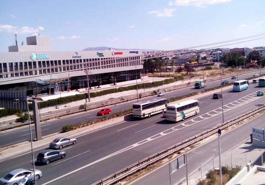 Τελικός Κυπέλλου: Η κάθοδος των πούλμαν των οπαδών του ΠΑΟΚ για το ΟΑΚΑ (video+photos)