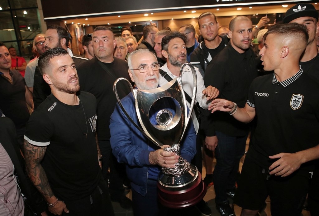 ΠΑΟΚ: Σήκωσαν στα χέρια τον Ιβάν Σαββίδη οι παίκτες (photos)