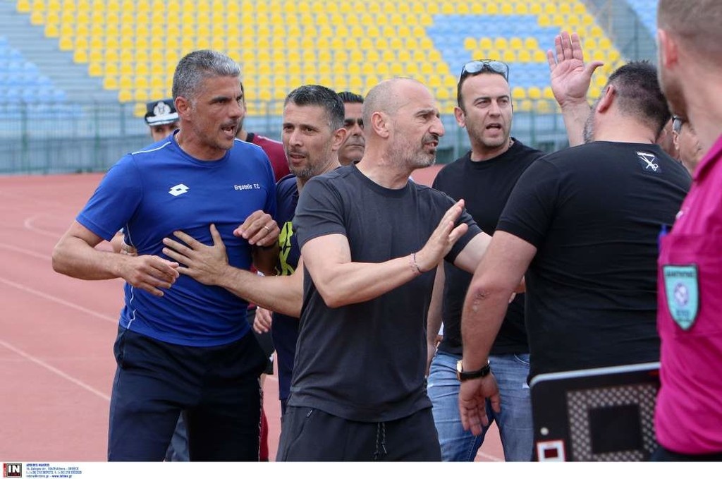 Χαμός στην Καρδίτσα με Γκώνια και Βαζάκα! (video)
