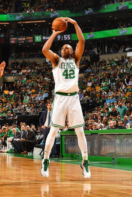 NBA: Όργια ΛεΜπρόν, ψυχή οι Σέλτικς και 2-0 (photos+video)