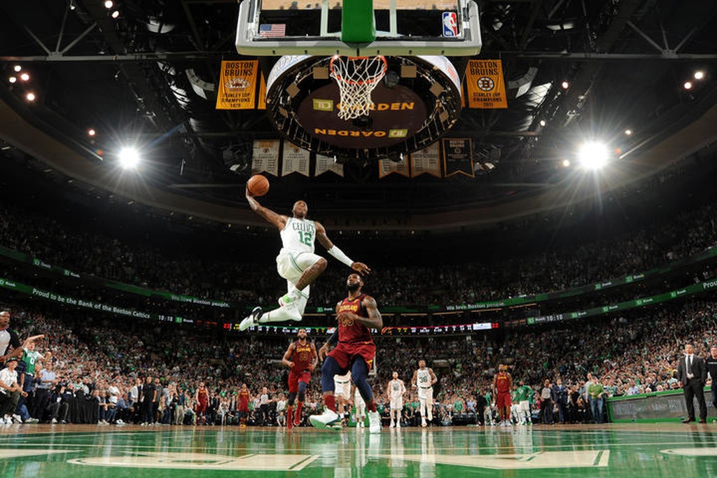 NBA: Όργια ΛεΜπρόν, ψυχή οι Σέλτικς και 2-0 (photos+video)