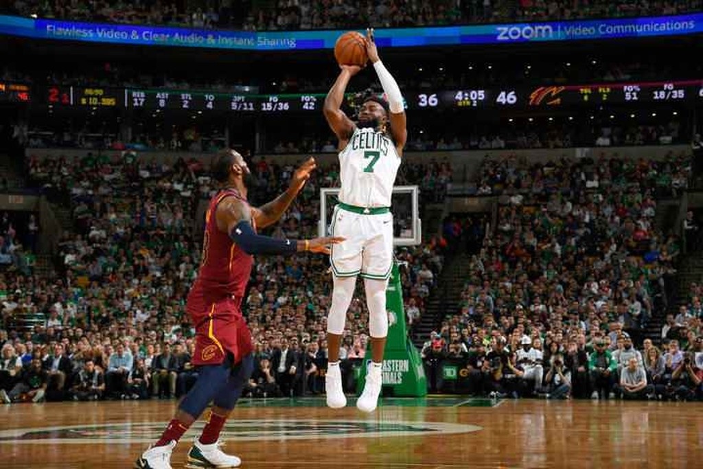 NBA: Όργια ΛεΜπρόν, ψυχή οι Σέλτικς και 2-0 (photos+video)