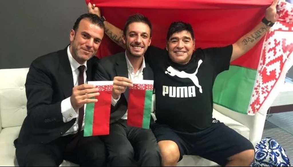 Ντιναμό Μπρεστ: Πρόεδρος ο Μαραντόνα! (photos)