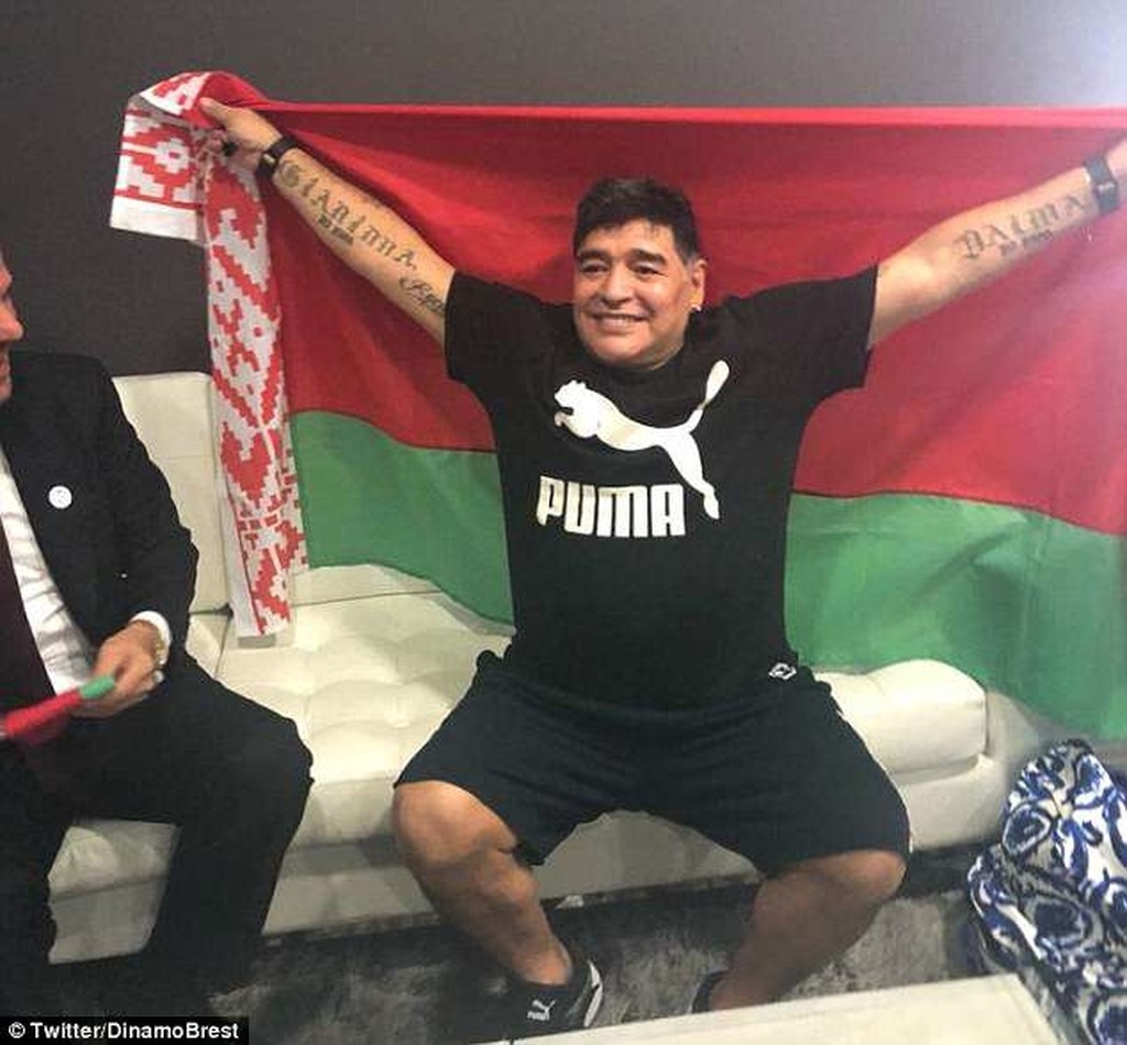 Ντιναμό Μπρεστ: Πρόεδρος ο Μαραντόνα! (photos)