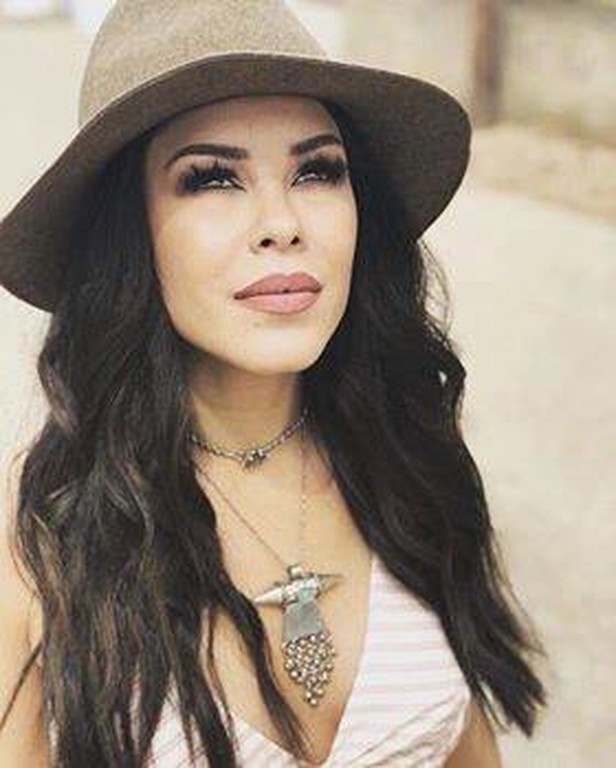 Γεωργία Μαυρουδή : Το «Μαντάτο» της έρχεται…. (photos)