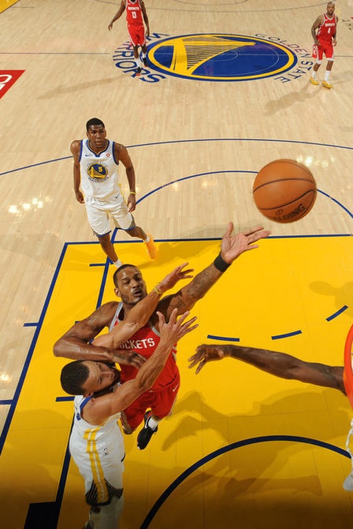 NBA: Ξέσπασε ο Κάρι, διέλυσαν τους Ρόκετς οι Ουόριορς (photos+video)