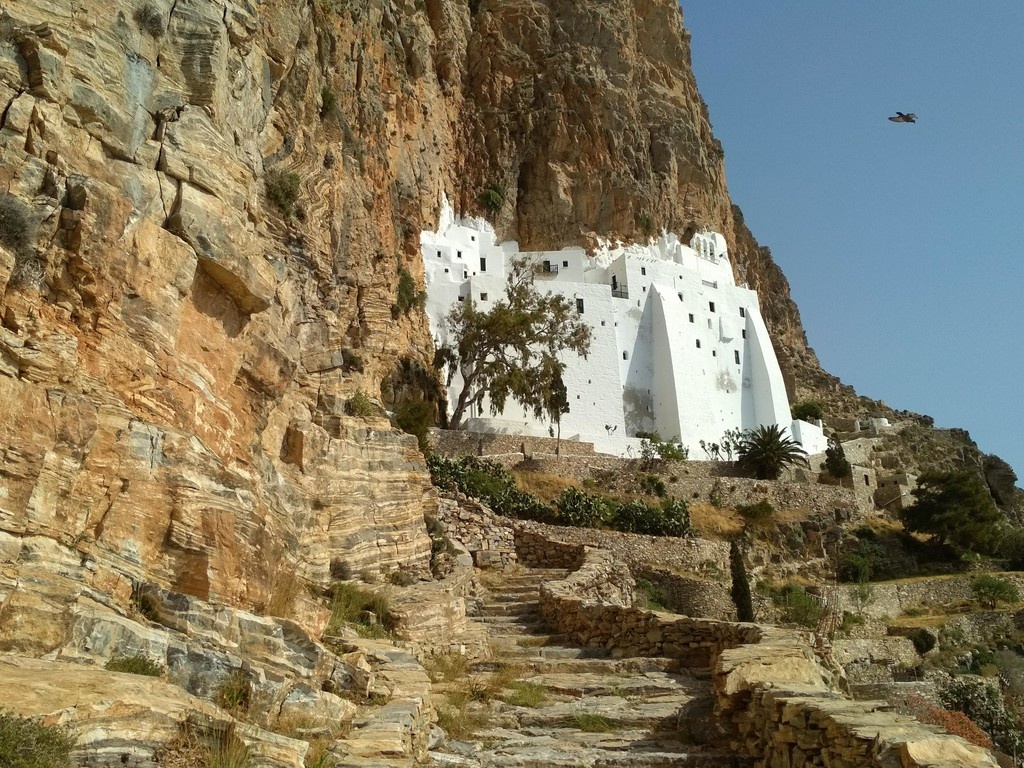 Ο Νίκος Αλιάγας προβάλλει την Αμοργό και το «Authentic Big Blue»