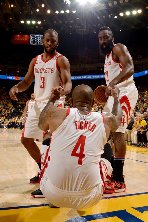 NBA: «Ζωντανοί» οι Ρόκετς, break στο Όκλαντ (photos+video)