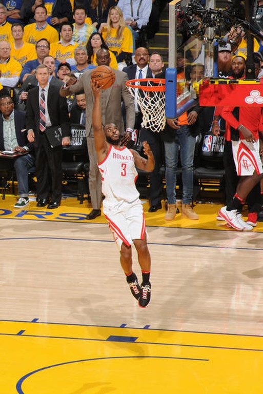 NBA: «Ζωντανοί» οι Ρόκετς, break στο Όκλαντ (photos+video)