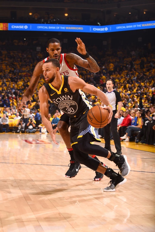 NBA: «Ζωντανοί» οι Ρόκετς, break στο Όκλαντ (photos+video)