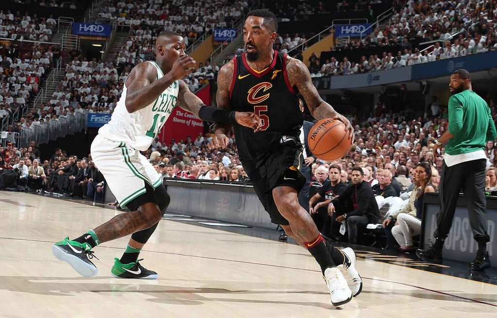 NBA: Ο ΛεΜπρόν αντιστέκεται στους Σέλτικς (photos+video)